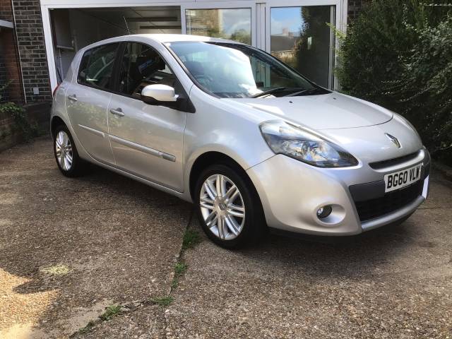 2011 Renault Clio 1.6 VVT Initiale TomTom 5dr Auto