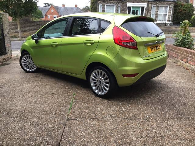 2011 Ford Fiesta 1.4 Titanium 5dr Auto